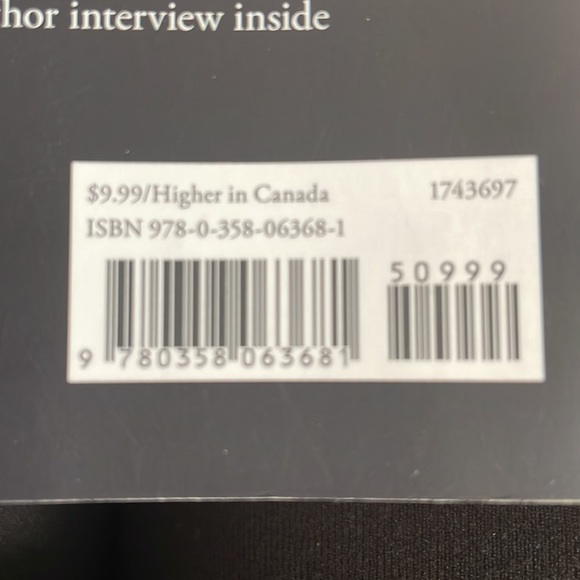 Jennifer Donnelly book. - Picture 3 of 4